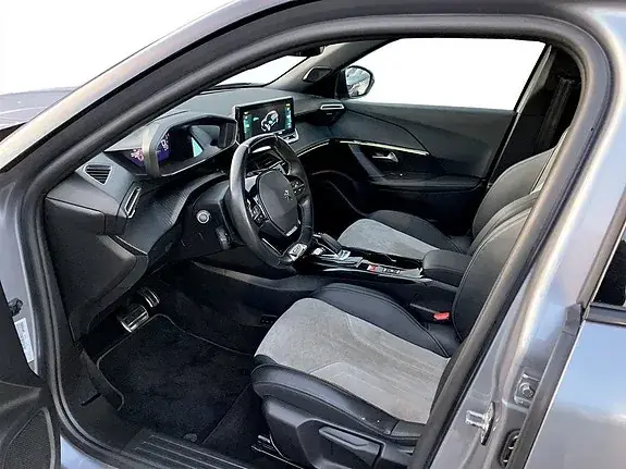 Peugeot E-2008 2021 photo 5