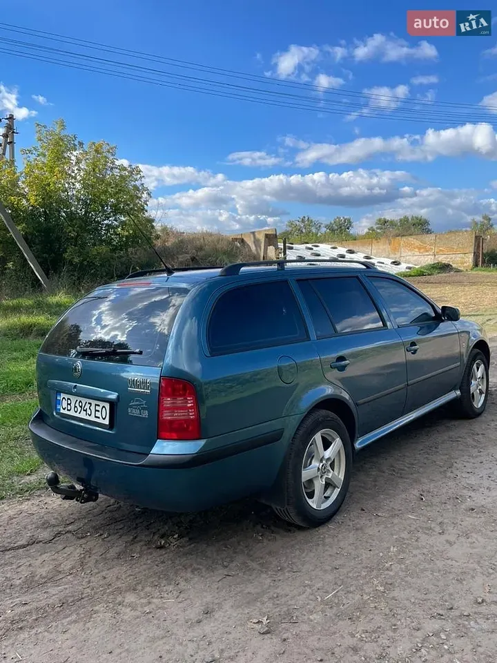 Skoda Octavia 2002 photo 2