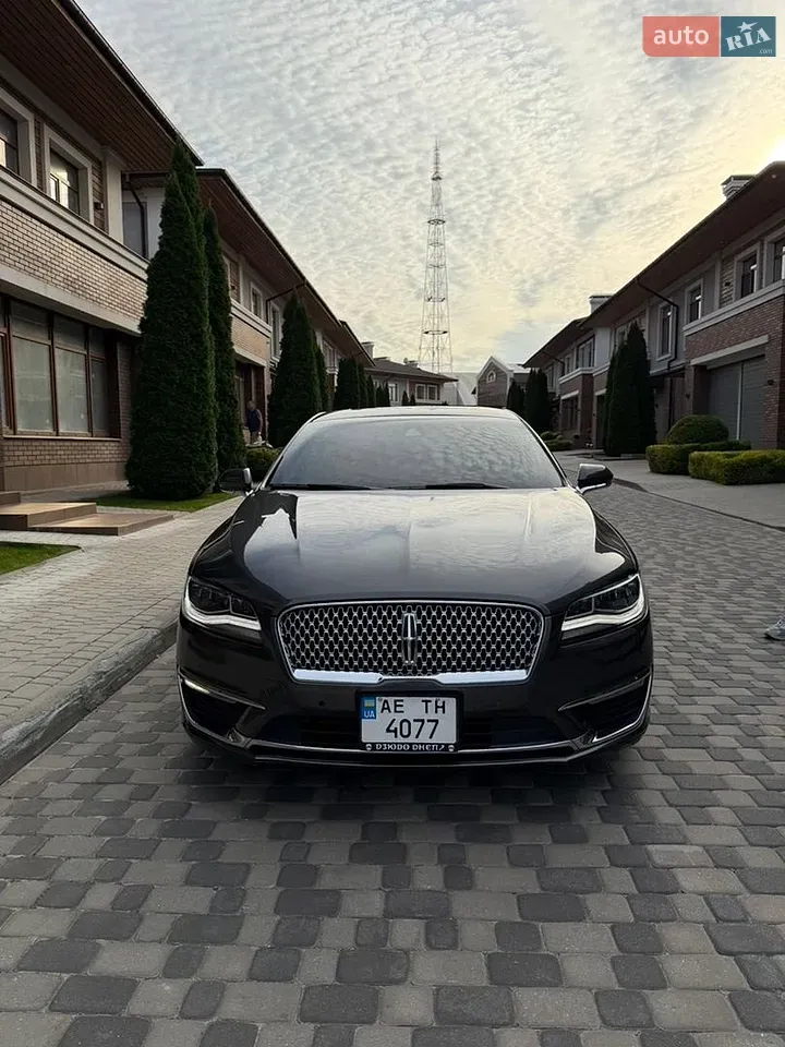 Lincoln Mkz