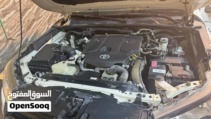 Toyota Hilux 2025 photo 4