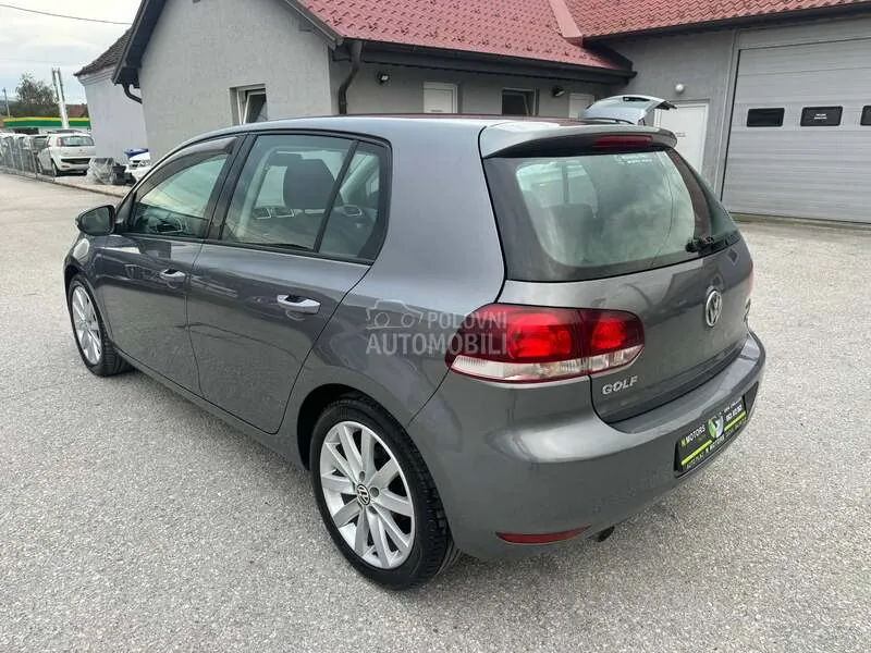 Volkswagen Golf 2011 photo 2