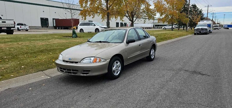 Chevrolet Cavalier 2001 photo 2