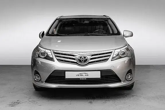Toyota Avensis 2014 photo 3