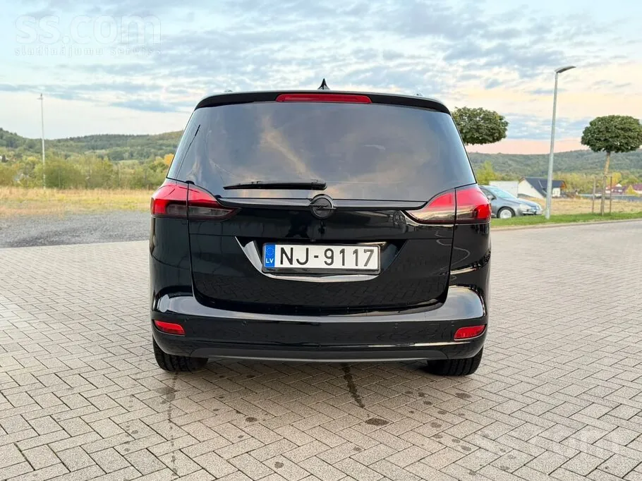 Opel Zafira 2017 photo 4
