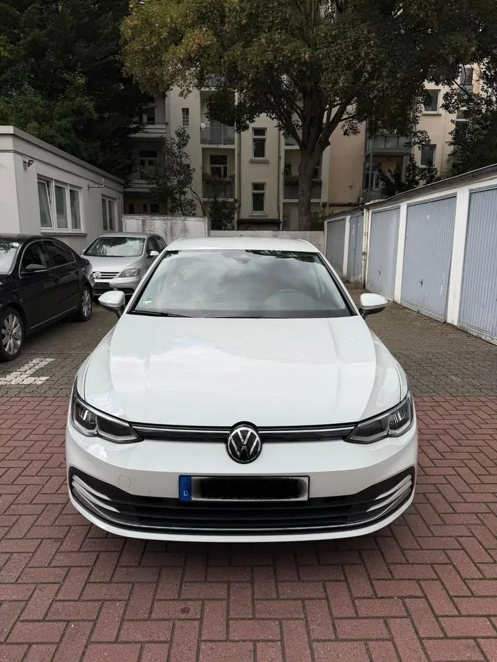 Volkswagen Golf 8