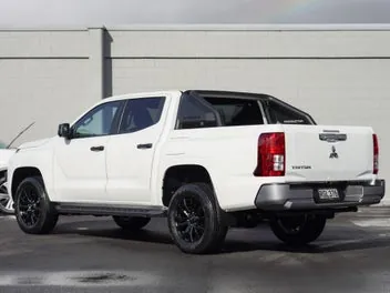 Mitsubishi Triton 2025 photo 3