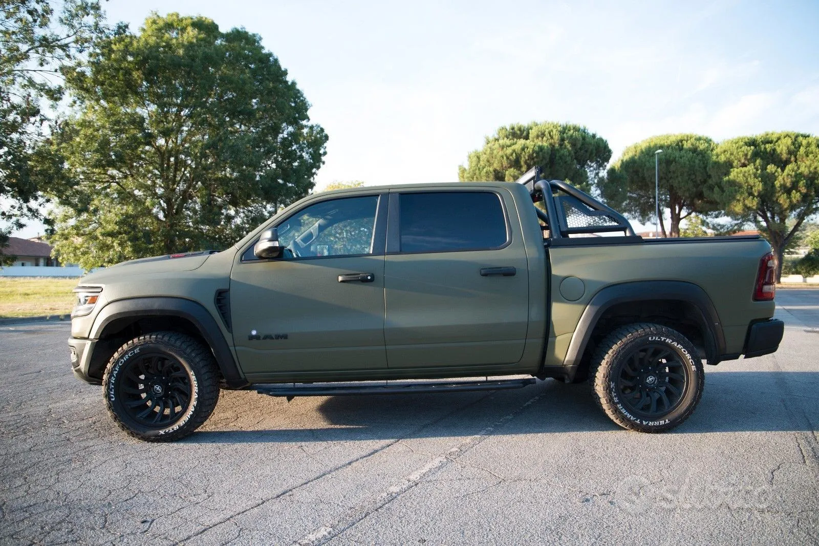 Dodge Ram 1500 2022 photo 2