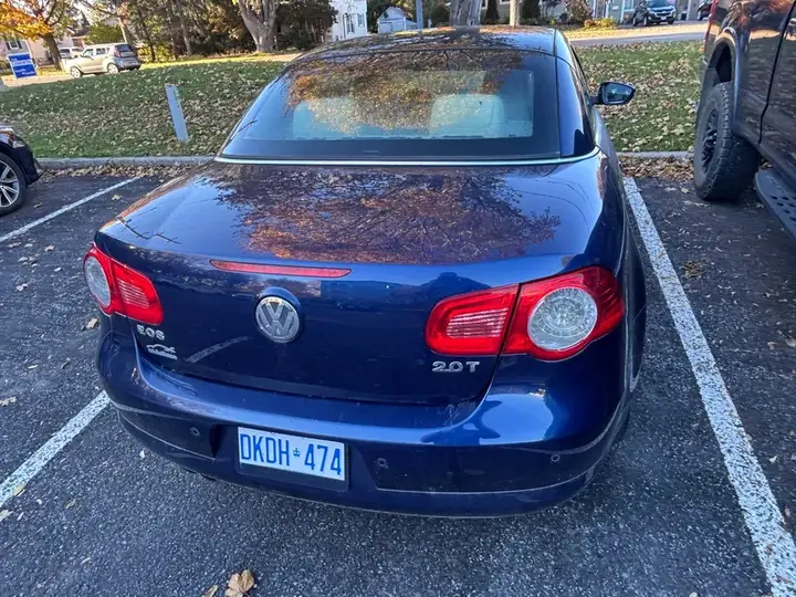 Volkswagen Eos 2010 photo 3
