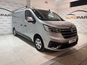 Renault Trafic 2023 photo 2