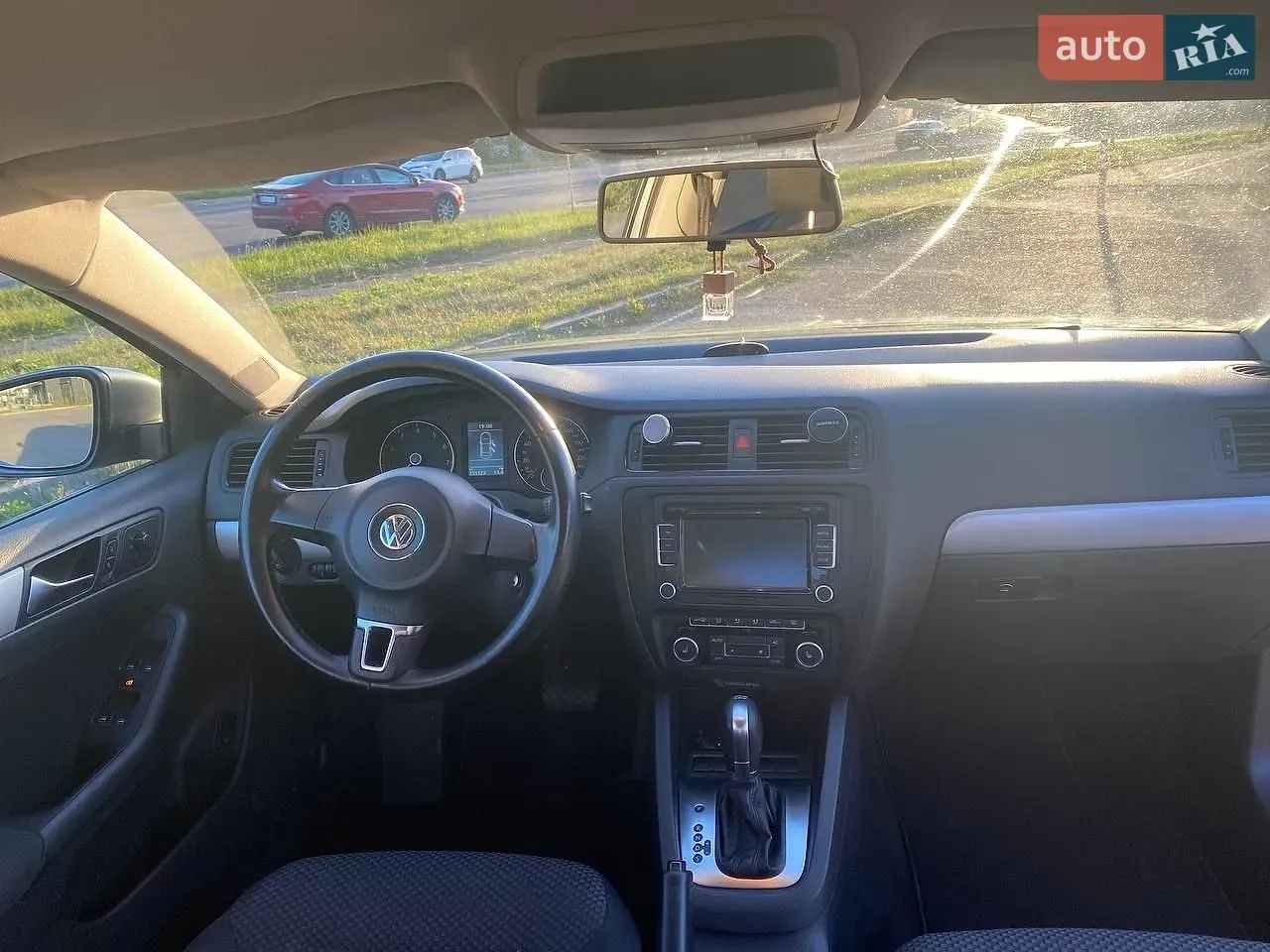 Volkswagen Jetta 2012 photo 3