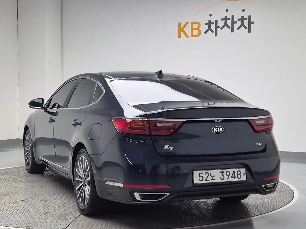 Kia K7 2018 photo 2