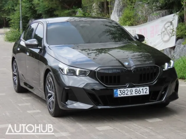 BMW 5 Series 2026 photo 2