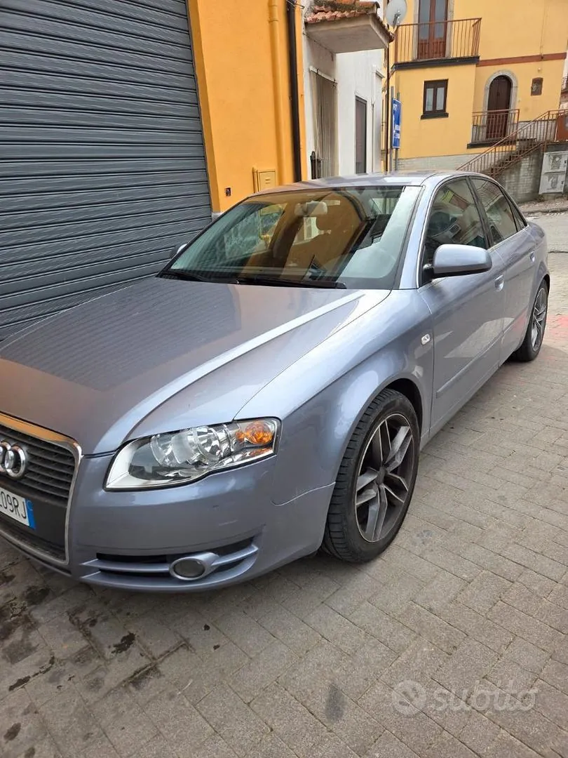 Audi A4 2005 photo 2