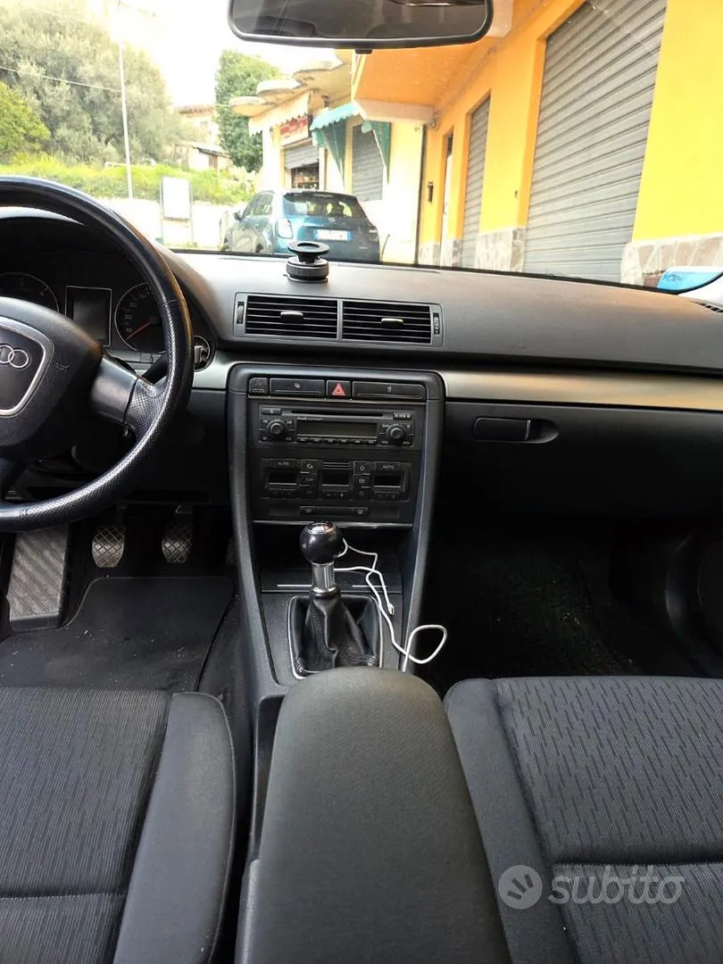 Audi A4 2005 photo 4