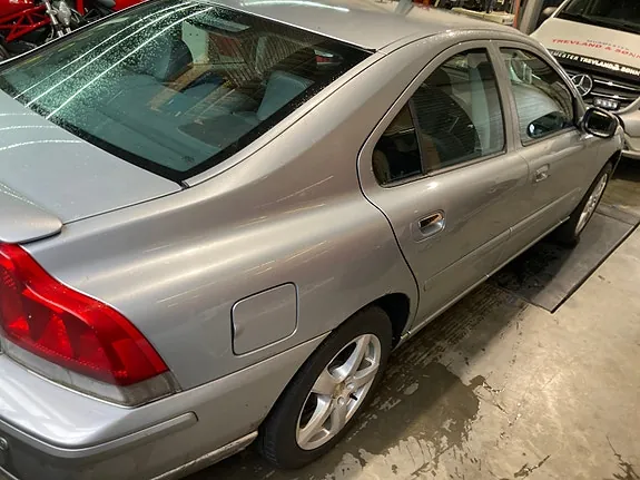 Volvo S60 2009 photo 4