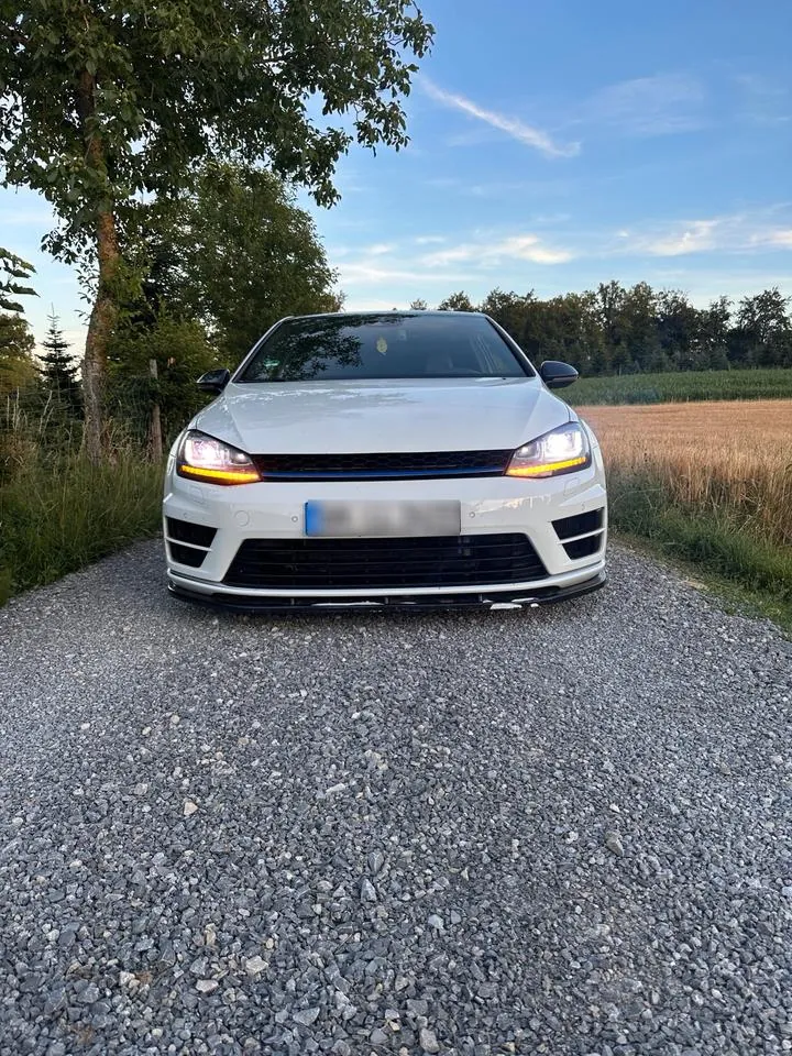 Volkswagen Golf 7 R