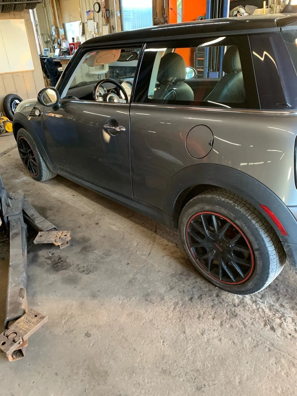 Mini Cooper 2010 photo 2