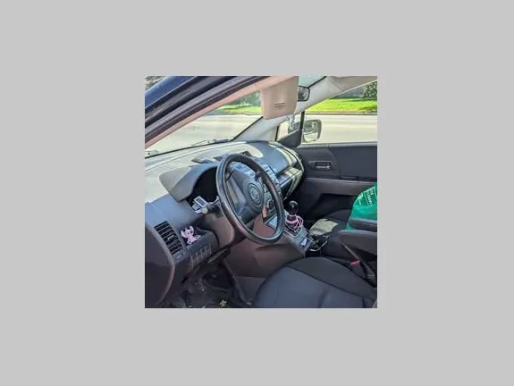 Mazda 5 2010 photo 5
