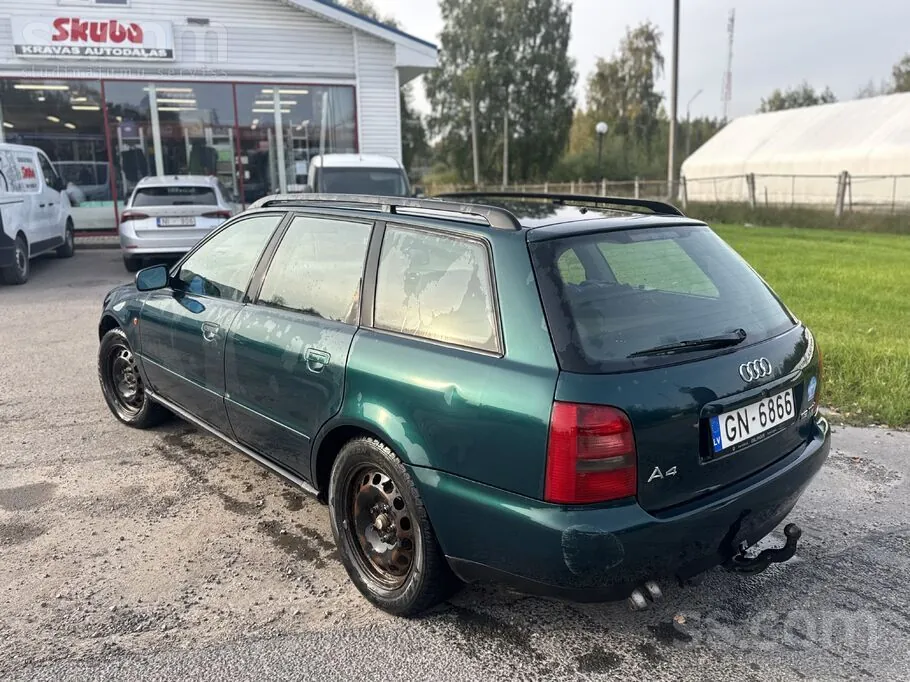 Audi A4 1996 photo 4