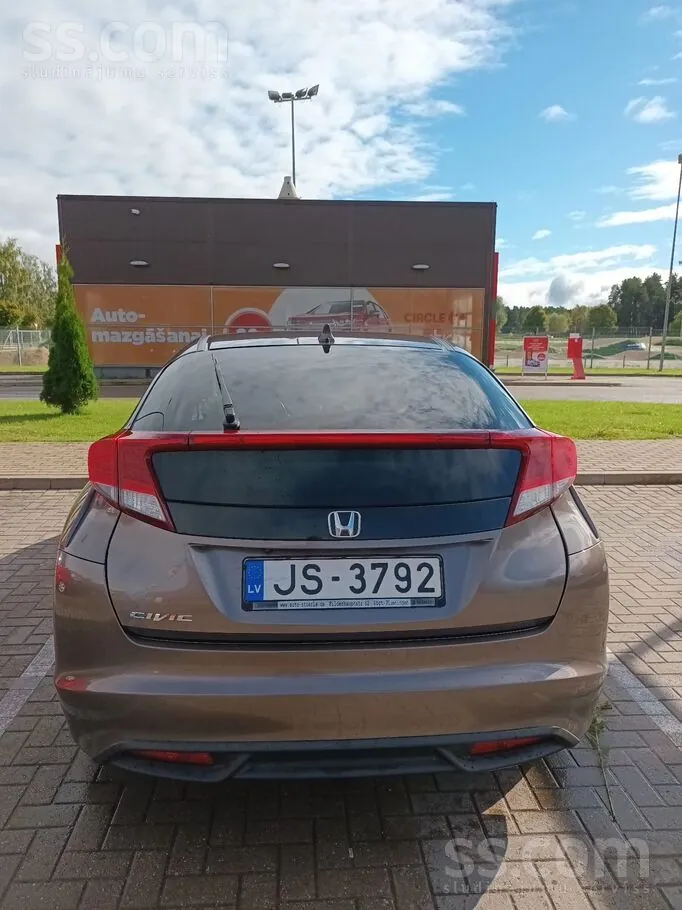 Honda Civic 2014 photo 4