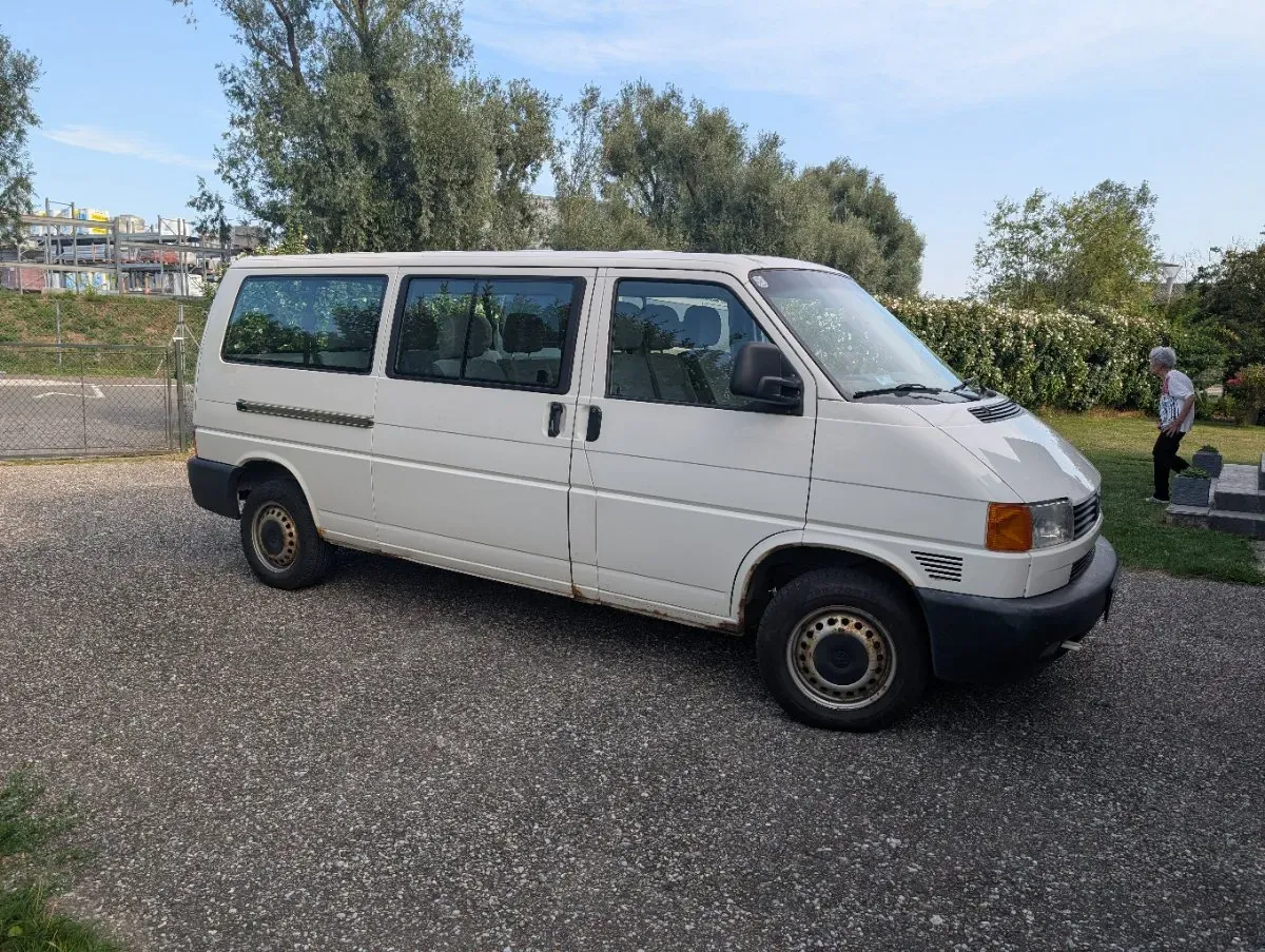 Volkswagen T4 2003 photo 2