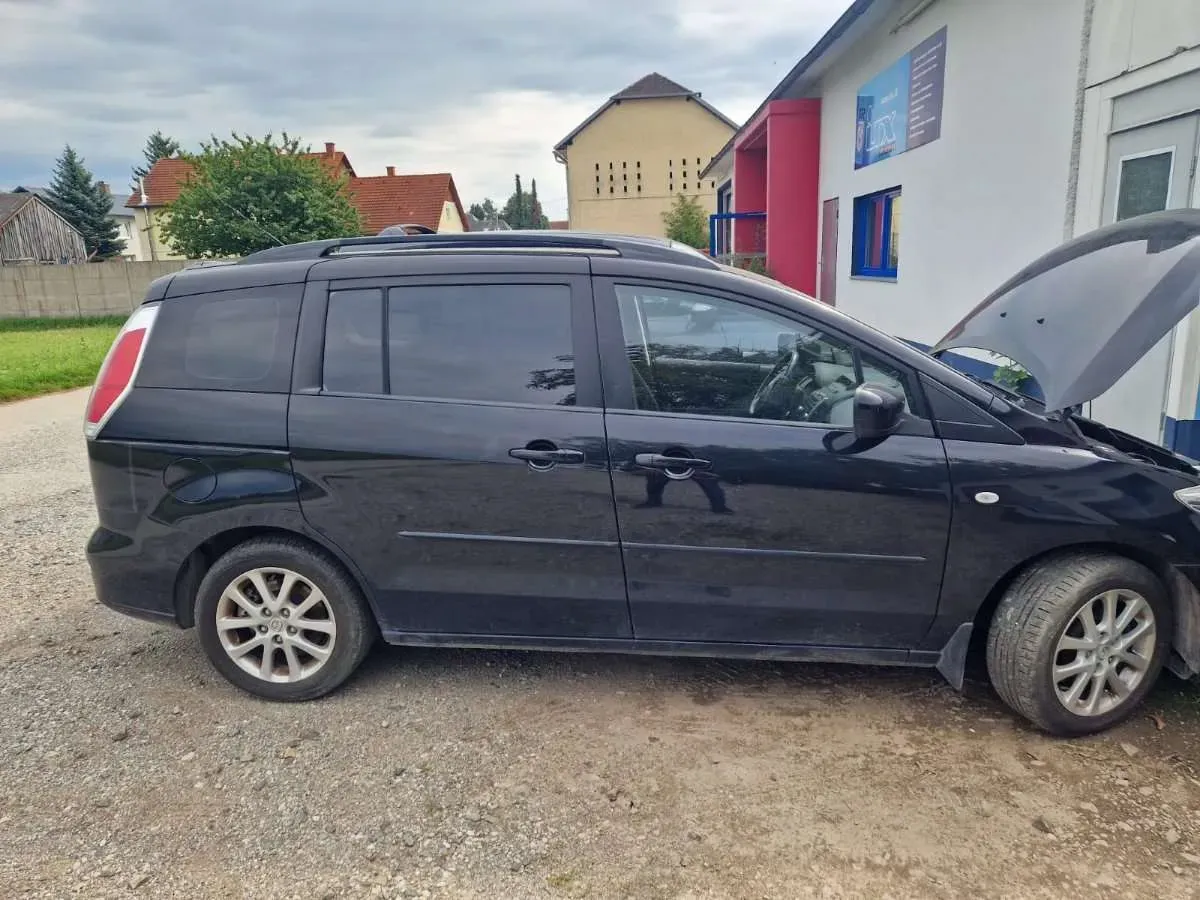 Mazda Mazda5