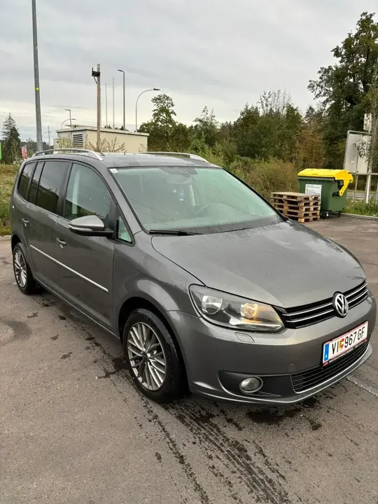 Volkswagen Touran 2013 photo 3