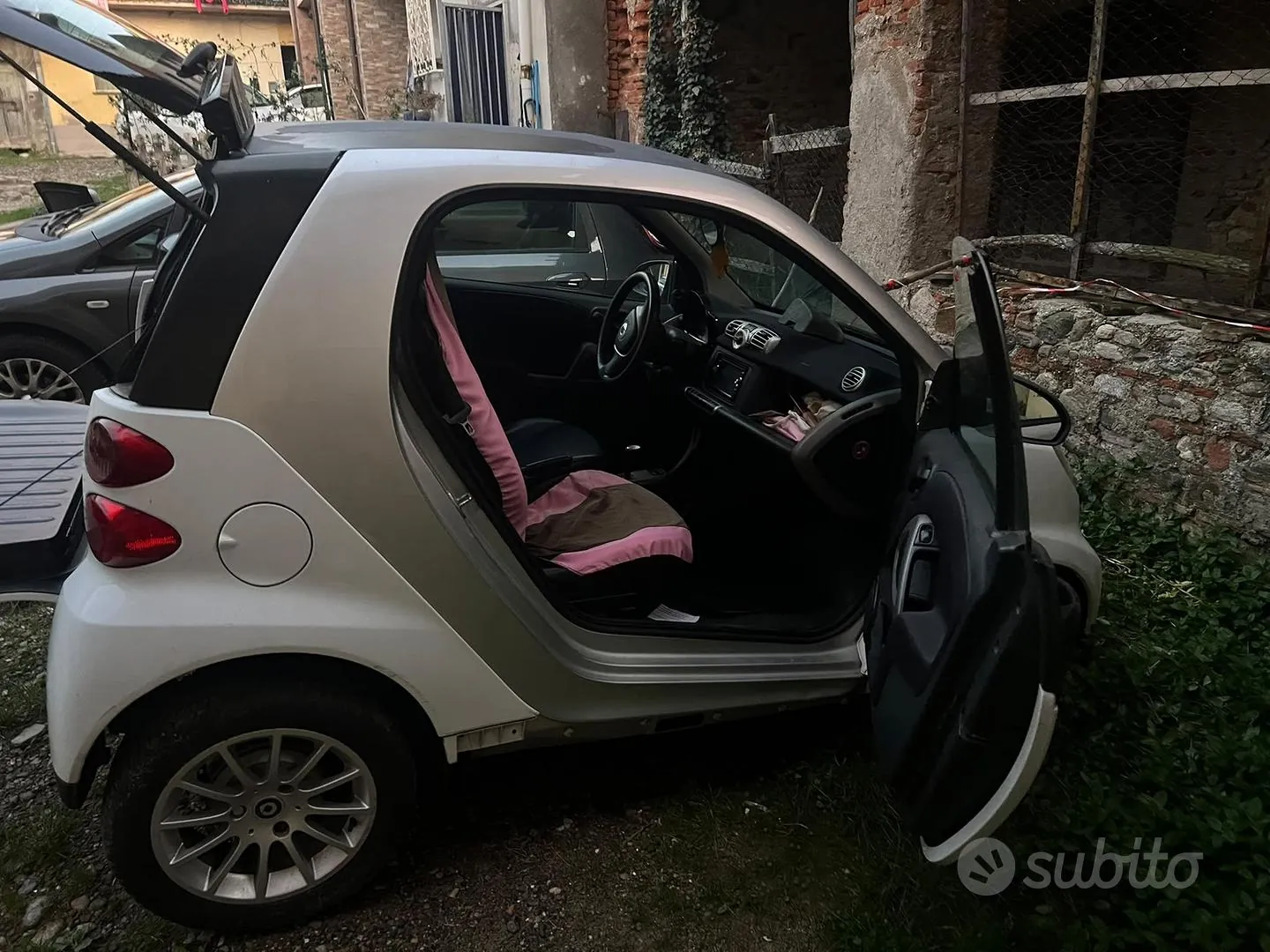 Smart Fortwo 2010 photo 2