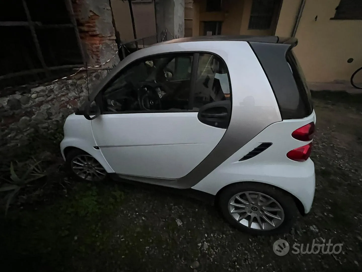 Smart Fortwo 2010 photo 4