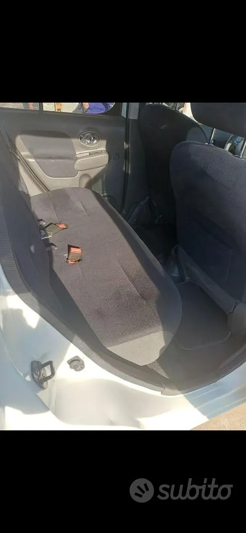 Nissan Cube 2010 photo 4