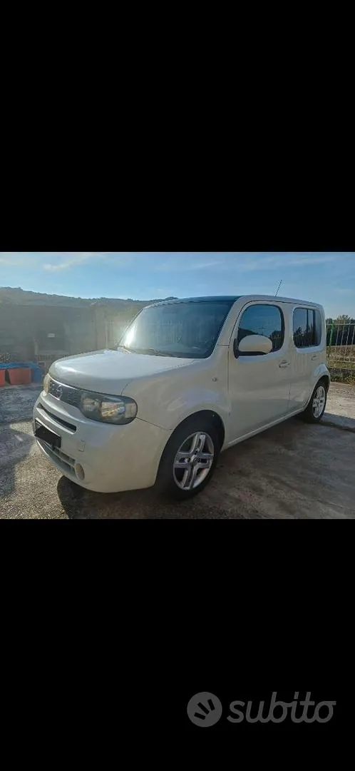 Nissan Cube 2010 photo 2