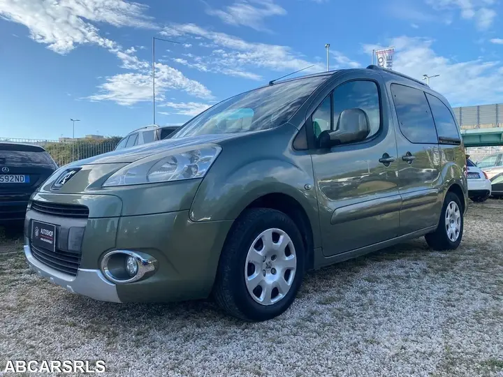 Peugeot Partner 2011 photo 3