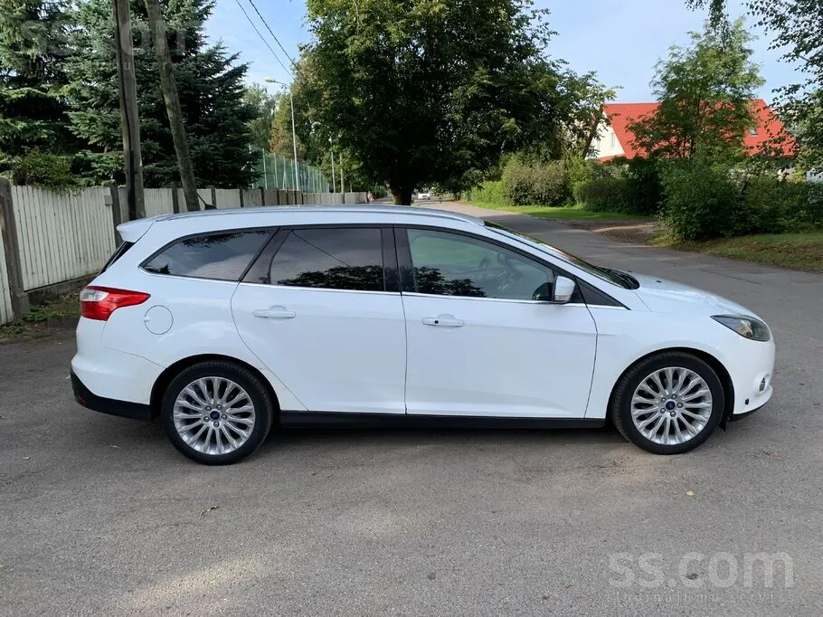 Ford Focus 2013 photo 5