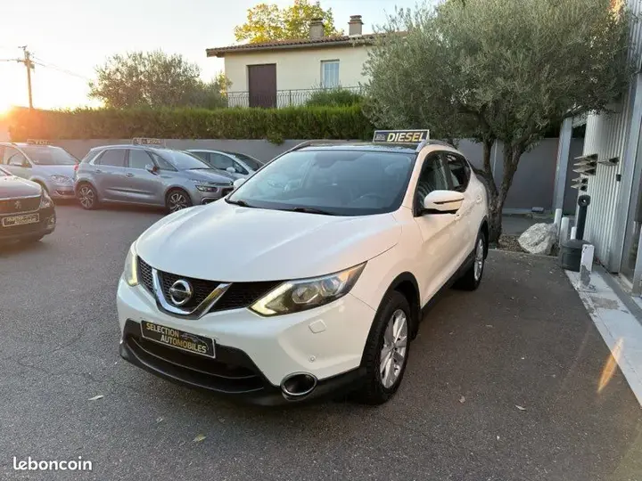 Nissan Qashqai 2014 photo 2