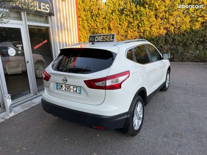 Nissan Qashqai 2014 photo 4