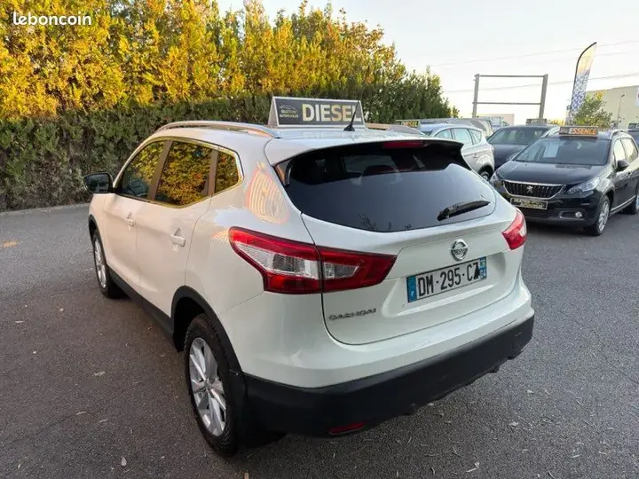 Nissan Qashqai 2014 photo 3