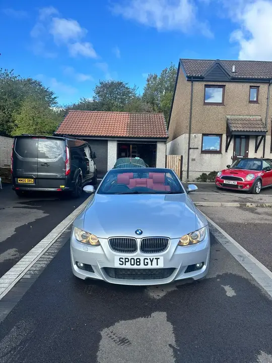 BMW 3 Series 2008 photo 2