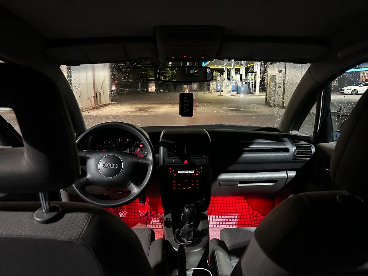 Audi A2 2000 photo 2