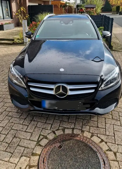 Mercedes-Benz C220 D
