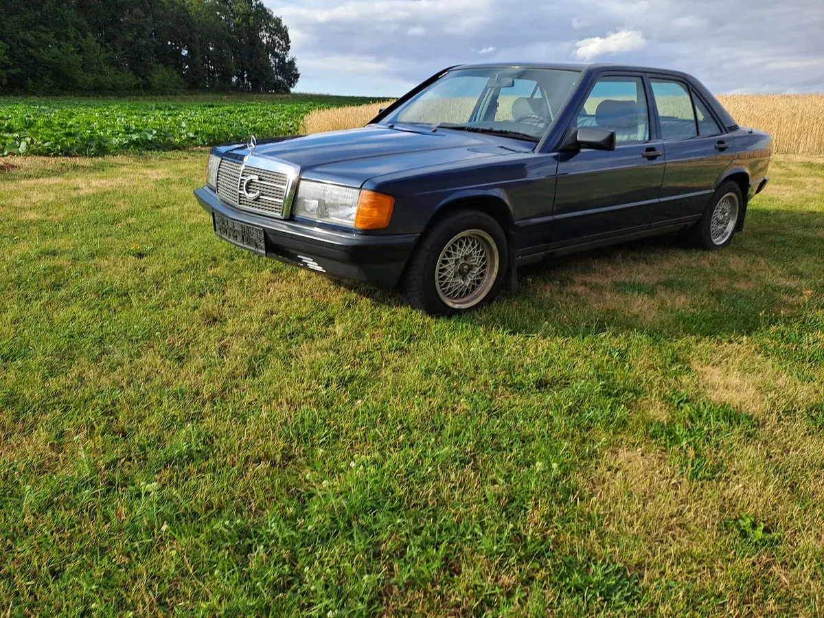 Mercedes-Benz 190