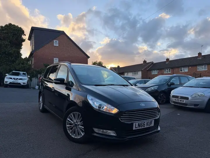 Ford Galaxy 2016 photo 3