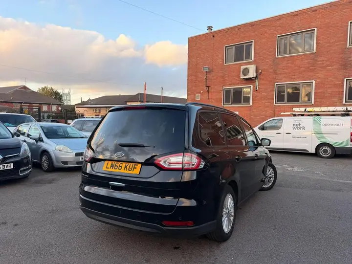 Ford Galaxy 2016 photo 5