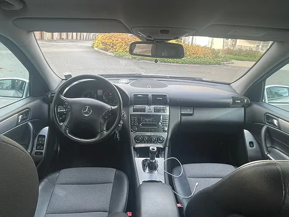 Mercedes-Benz C200 2006 photo 5