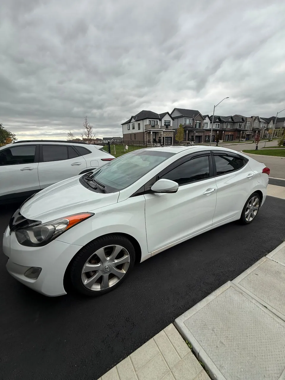 Hyundai Elantra 2013 photo 2