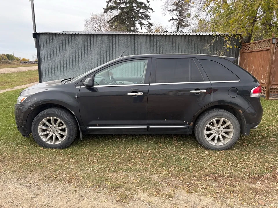 Lincoln Mkx 2011 photo 2