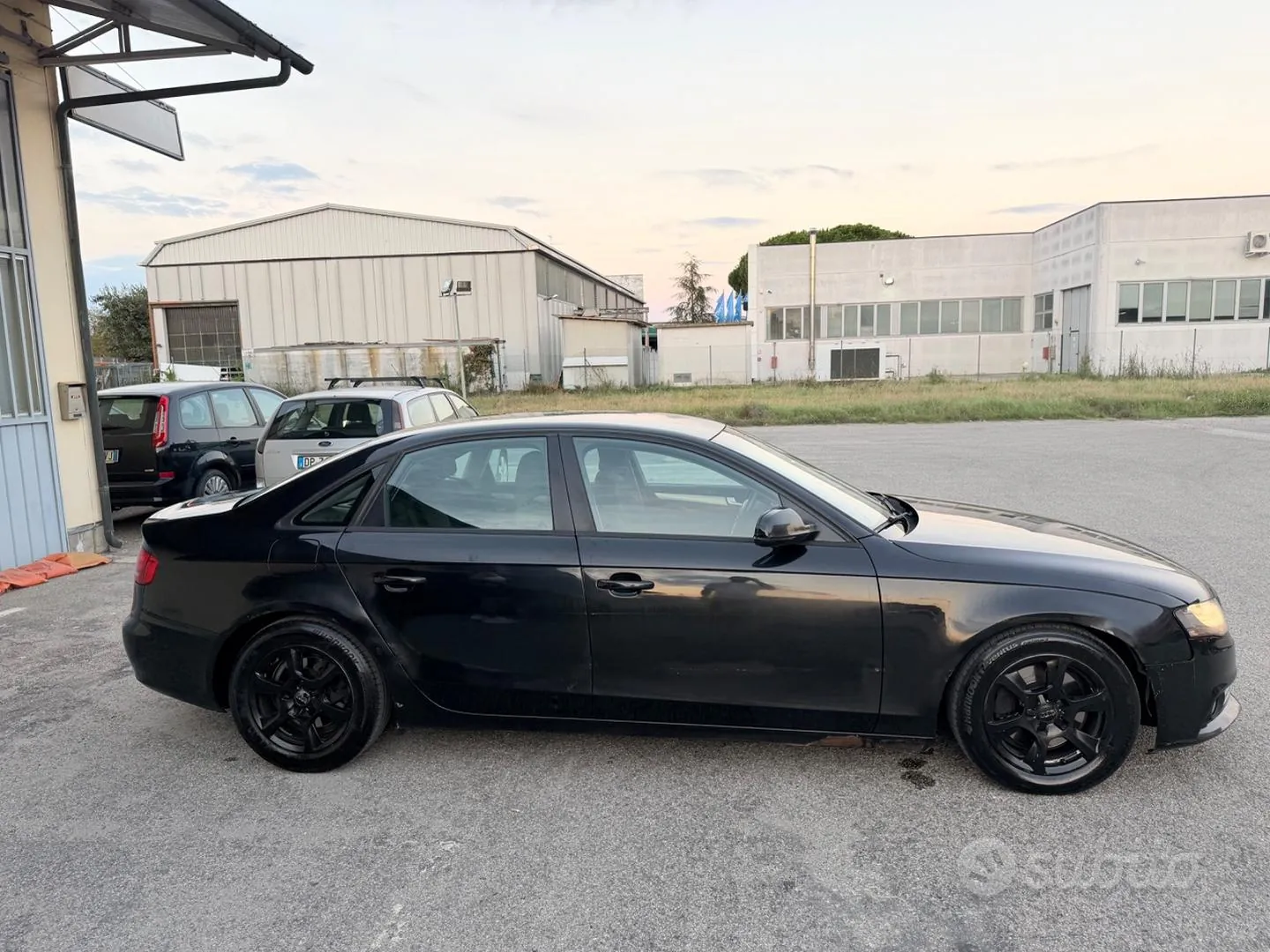 Audi A4 2011 photo 4