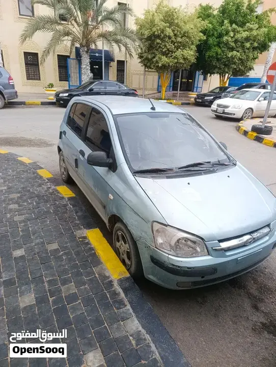 Hyundai Coupe 2004 photo 2