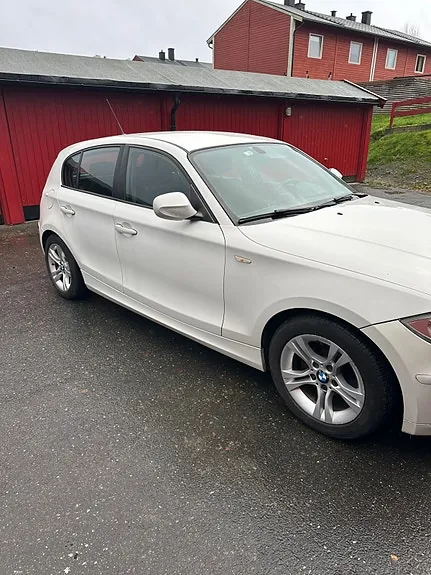 BMW 1 Series 2010 photo 4