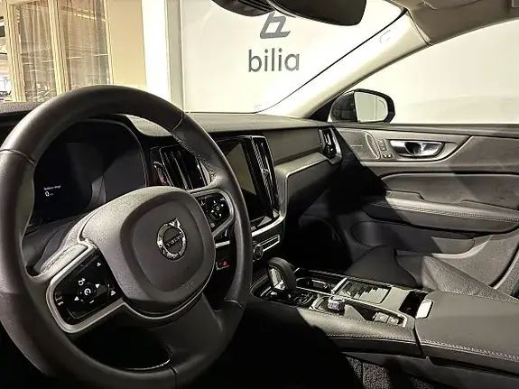 Volvo V60 2025 photo 3