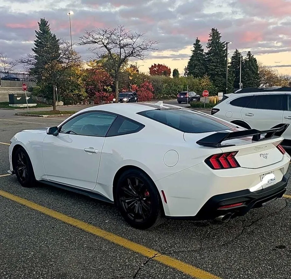 Ford Mustang 2024 photo 2
